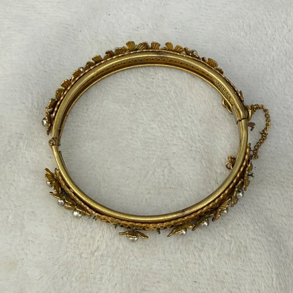Miriam Haskell read bracelet